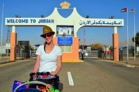 Re-opening the South (Wadi Araba) crossing in front of the movement of foreign tourists coming to Aqaba