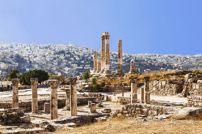 Tour della città di Jerash e Amman dal Mar Morto (D.S-JHT-004)