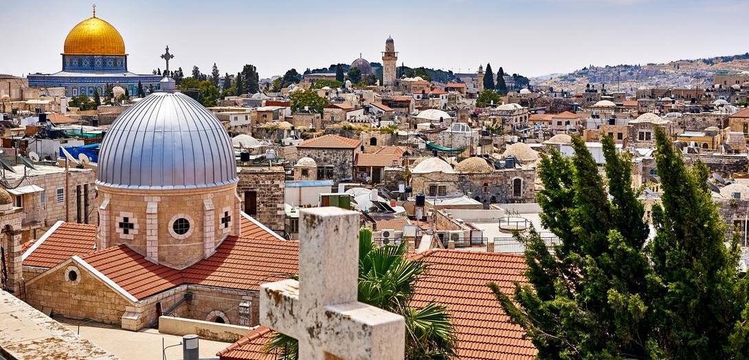 Cross into Jordan from Israel: Seamless Tours For Family - Cultural Etiquette and Tips