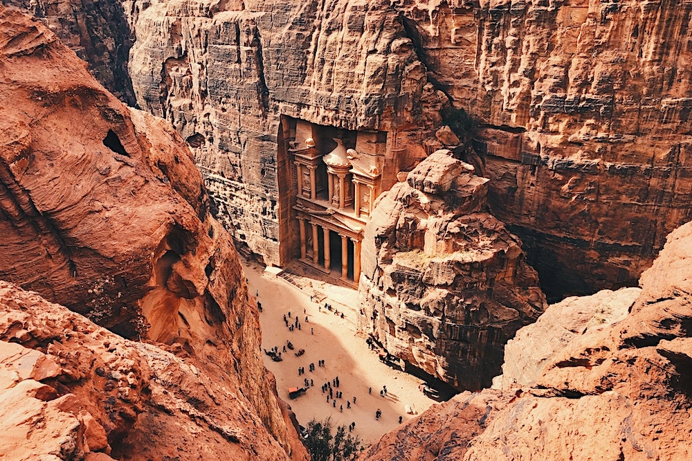 Jabel Umm Al Biyara Hiking Trail in Petra (PT-JHT-007)