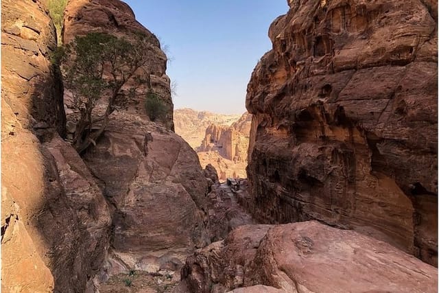 Le sentier de Wadi Mudhluim (PT-JHT-005)