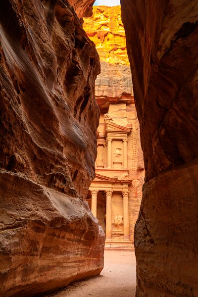 Petra and Wad Rum Tour 02 days / 01 night from Jerusalem and return to Jerusalem - JEJ-JHT-012