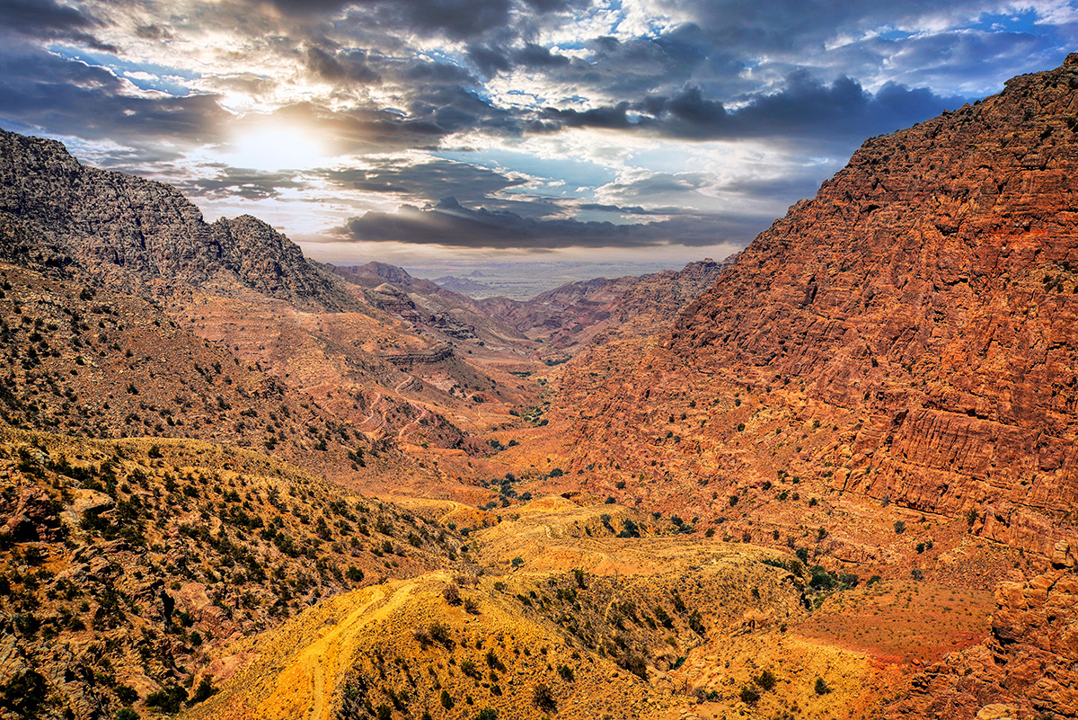 Jordan hiking holiday through Dana and Petra landscapes