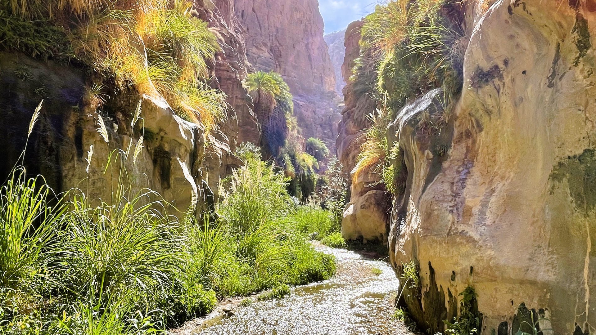 Sentiero di Wadi Ghuweir in Giordania per escursioni avventura