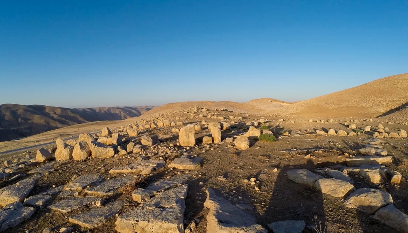 Antiguos dólmenes megalíticos en la meseta de Damiya, en Jordania.