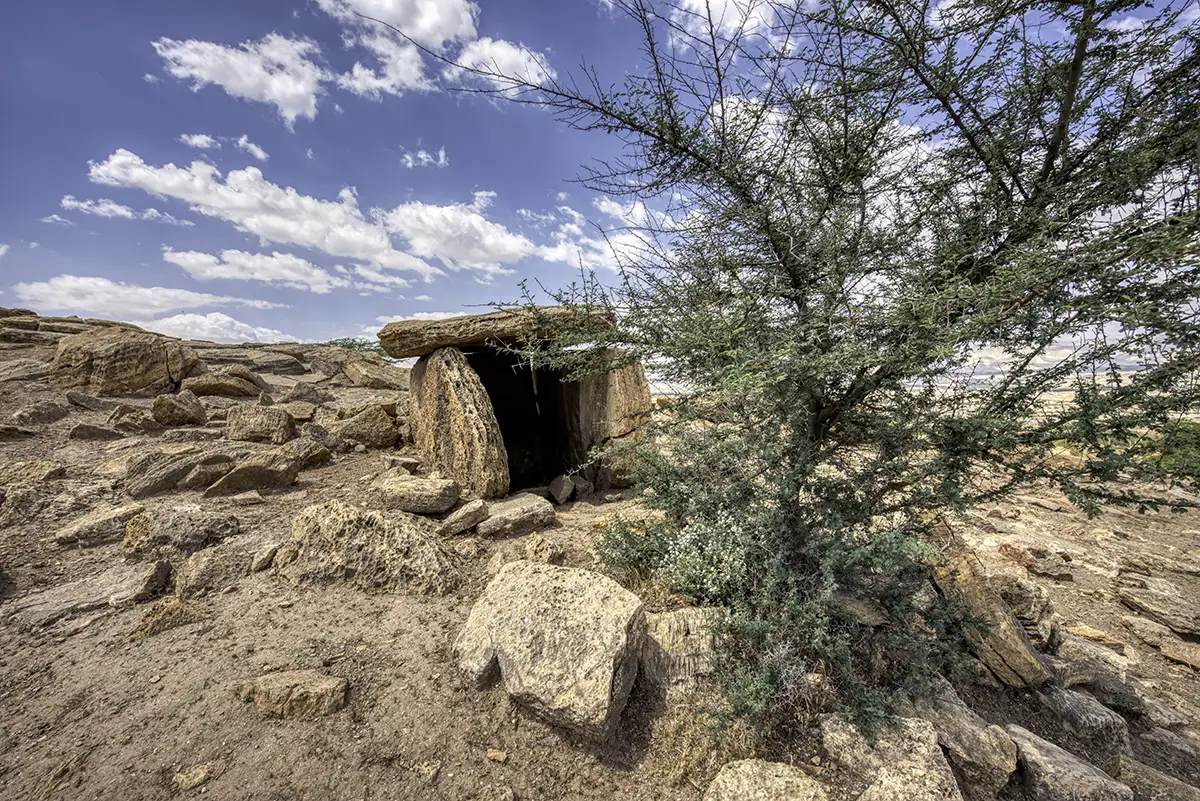 Campo de dólmenes y maravillas arqueológicas de la meseta de Damiya en Jordania