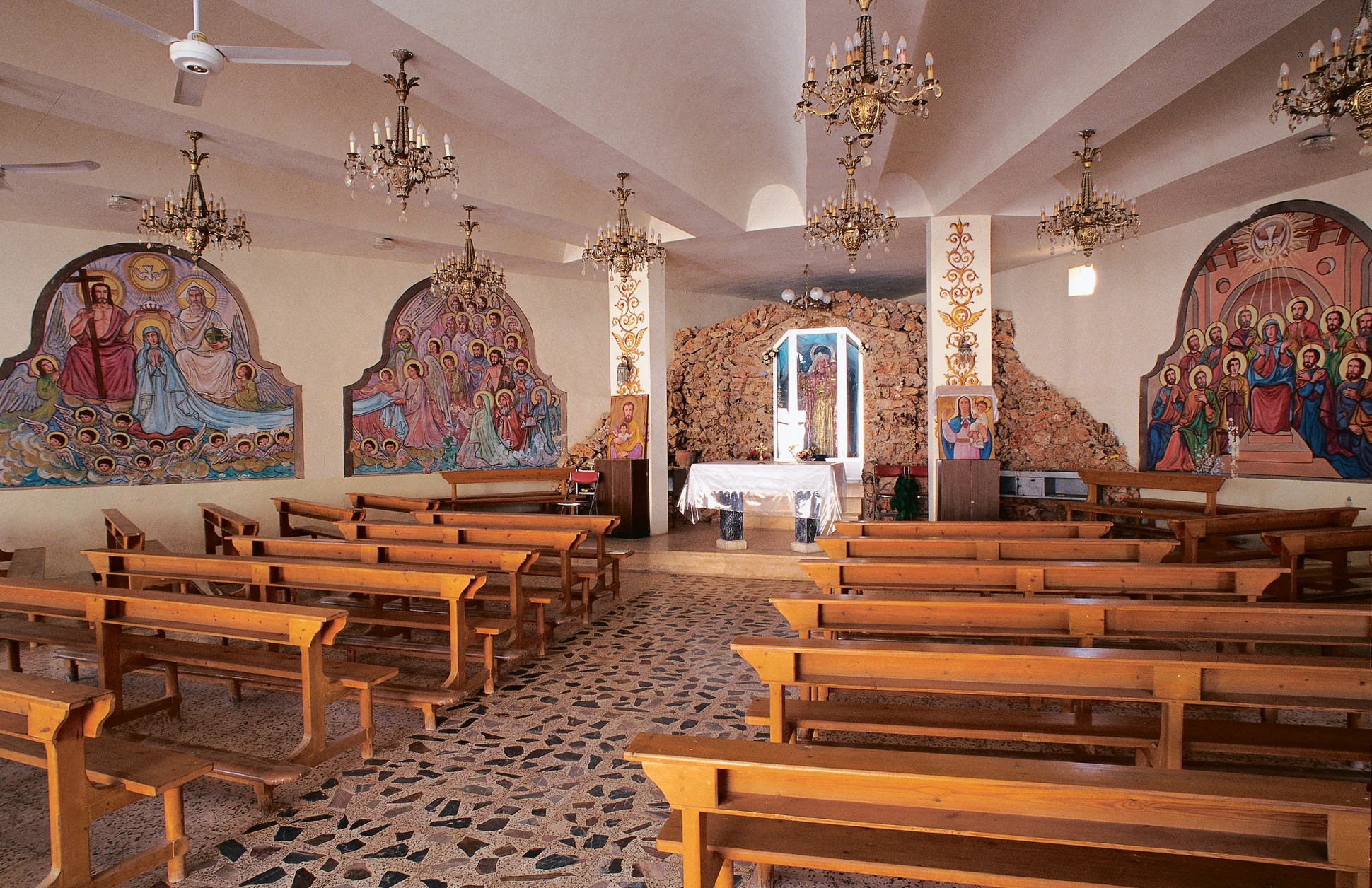 Fotografía del patrimonio religioso de lugares bíblicos en Jordania