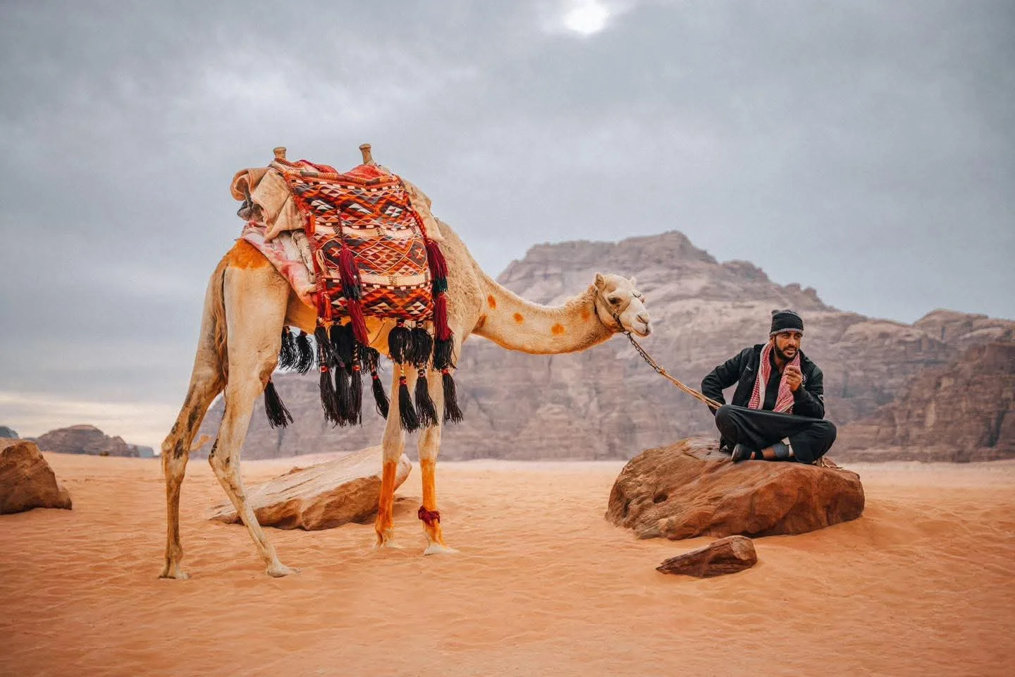 Paseo en camello en Petra y Wadi Rum, experiencia de viaje por el desierto de Jordania 15