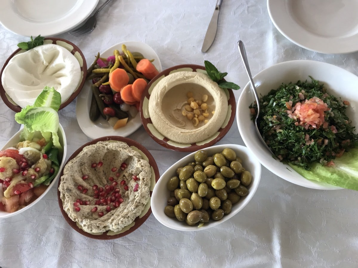 Jordanian cuisine with local flavors and cultural dining experiences
