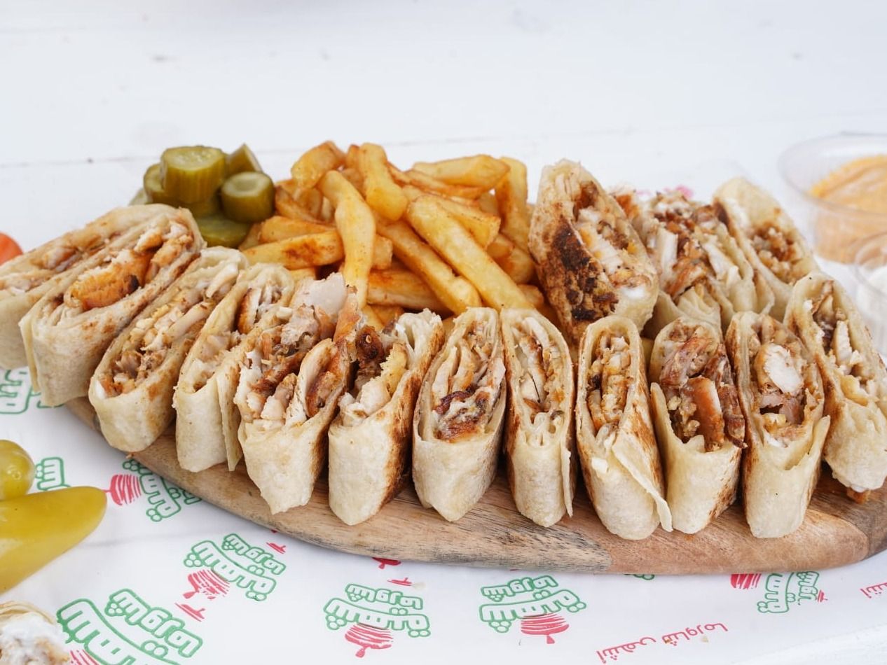 Jordan culinary travel photo with traditional dishes