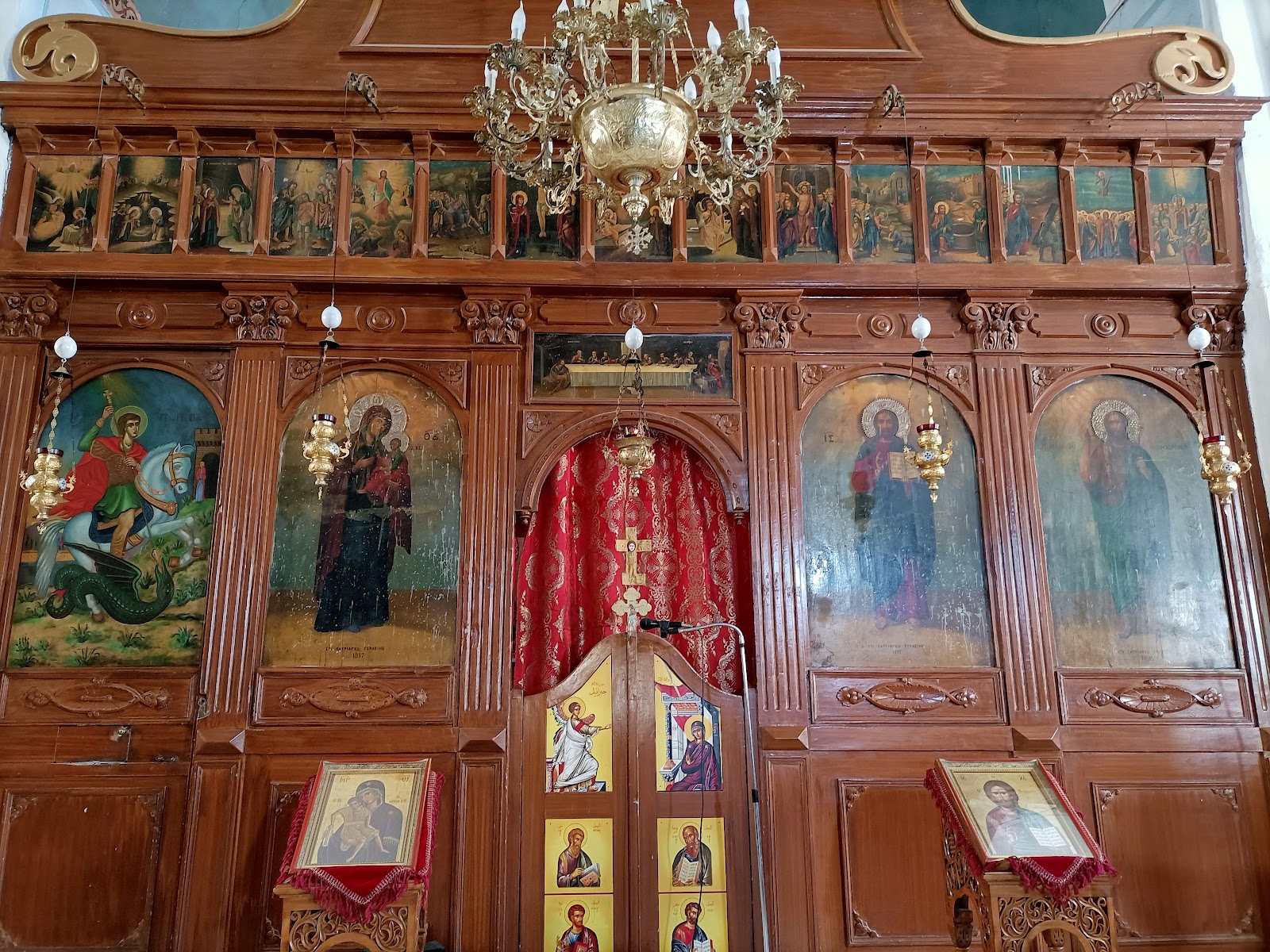 Madaba Jordan travel photo with colorful mosaic traditions