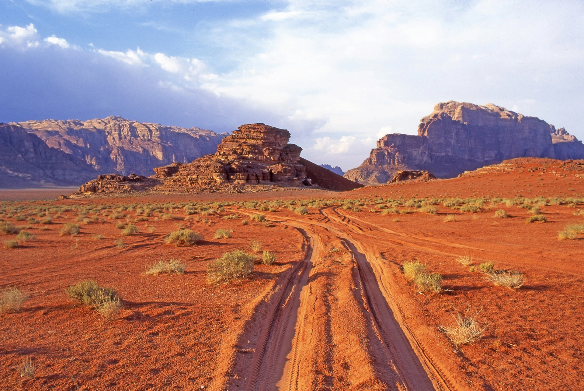Dramatic sandstone cliffs and desert valleys in Wadi Rum