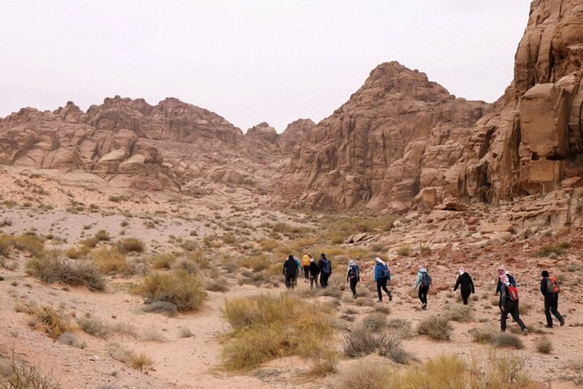 Experiencia de viaje de aventura al aire libre en Jordania para tours activos.