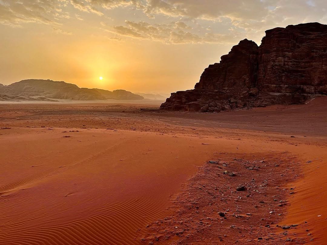 Fotografía variada de viajes a Jordania con paisajes, cultura, recorridos turísticos y escenas locales 11