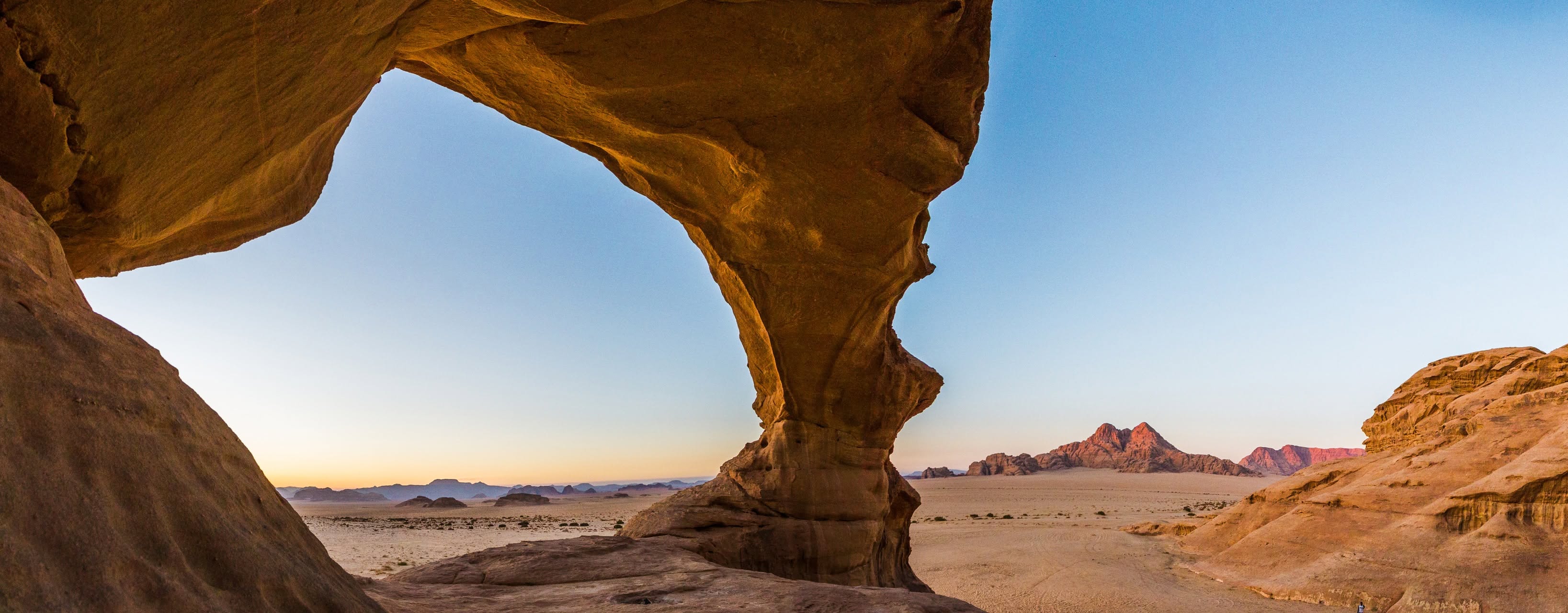 Fotografía variada de viajes a Jordania con paisajes, cultura, recorridos y escenas locales 16